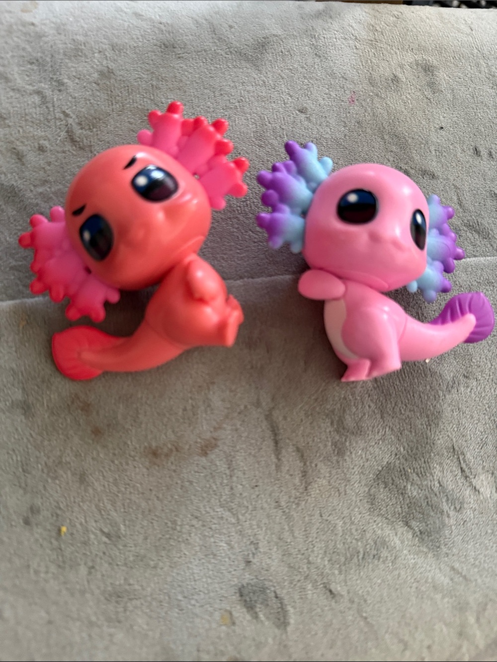 Lot of 2/ Zuru  5 surprise